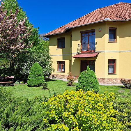 Voelgy Apartman Eger Extérieur photo