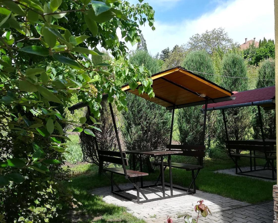 Voelgy Apartman Eger Extérieur photo