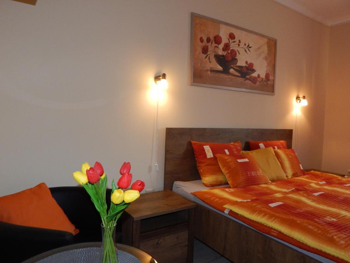 Voelgy Apartman Eger Extérieur photo