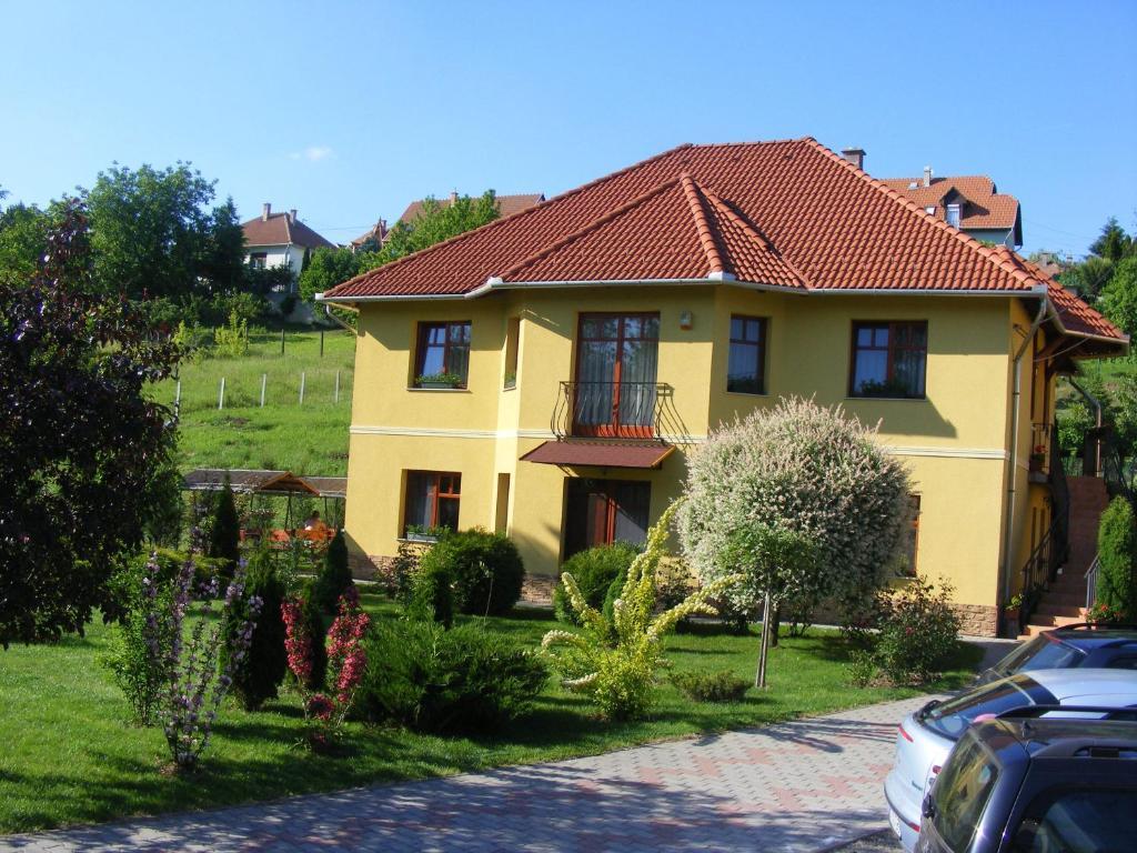 Voelgy Apartman Eger Extérieur photo