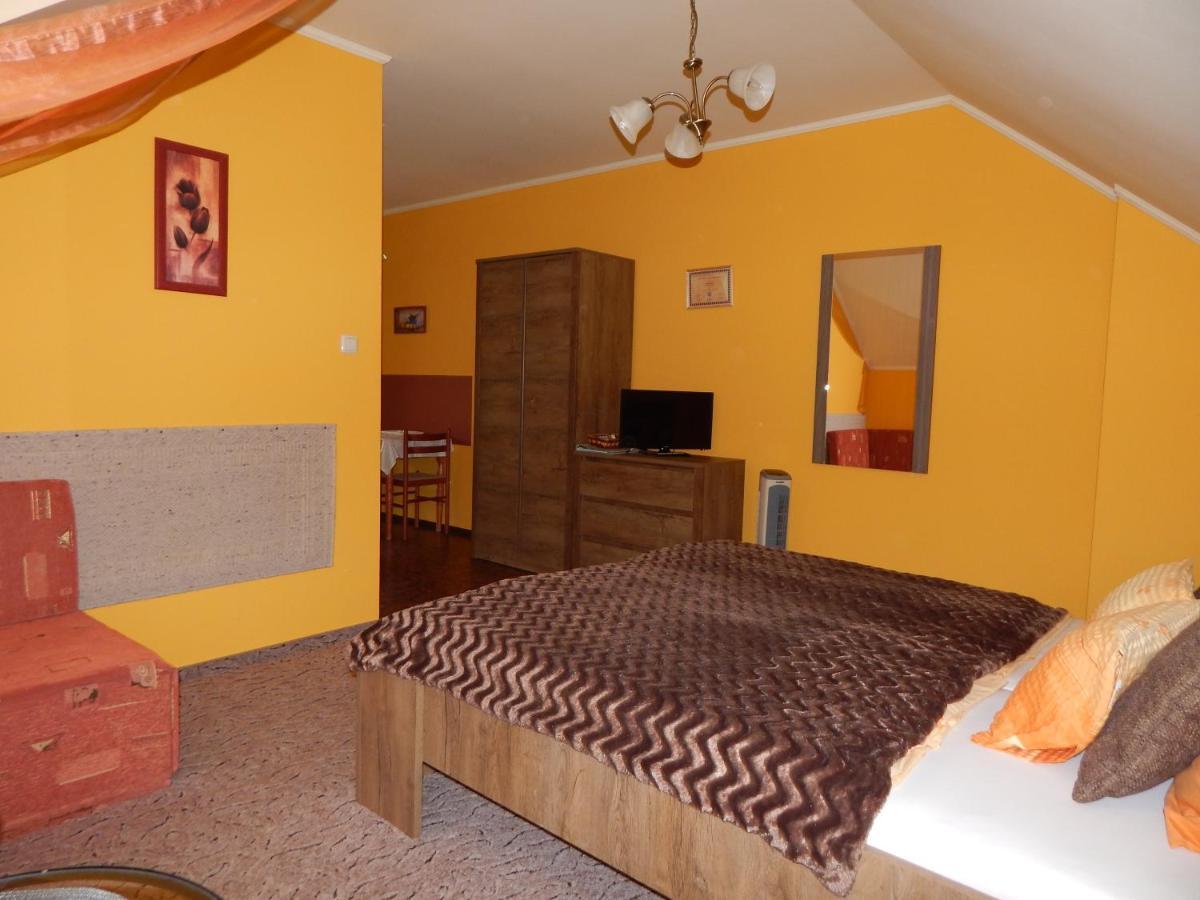 Voelgy Apartman Eger Extérieur photo