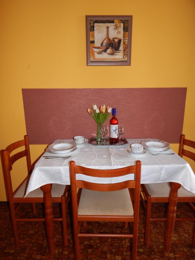 Voelgy Apartman Eger Extérieur photo