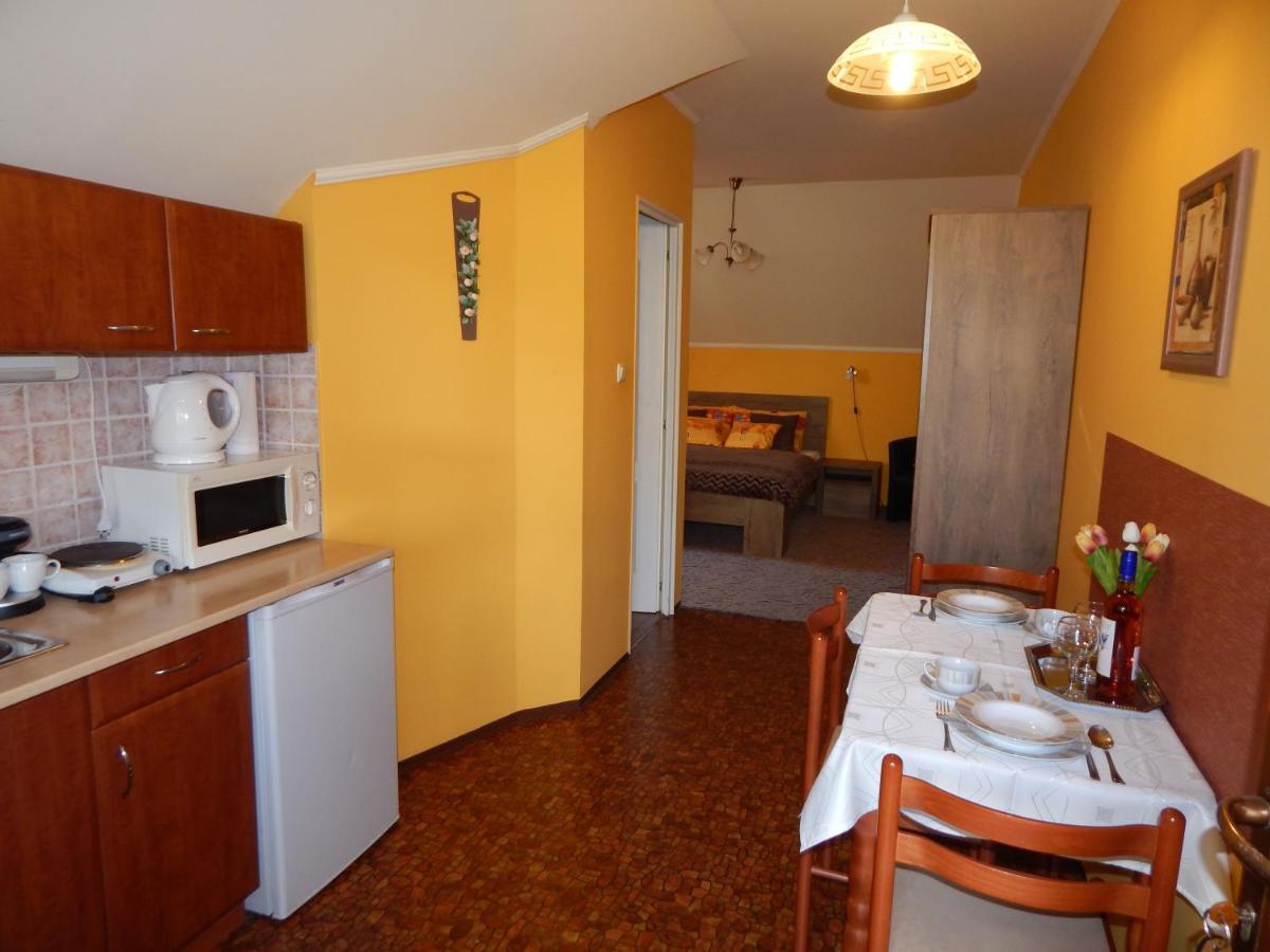 Voelgy Apartman Eger Extérieur photo